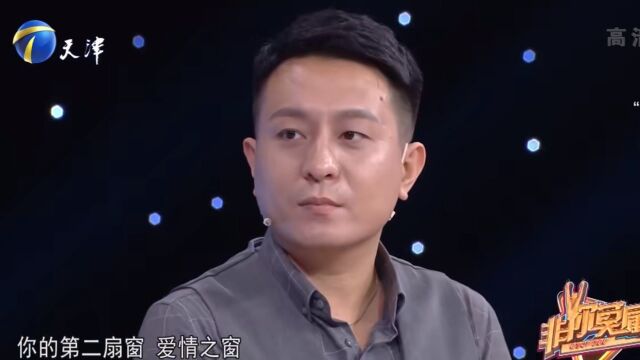 小伙现场调酒,企业家们挨个品尝,直呼不错丨非你