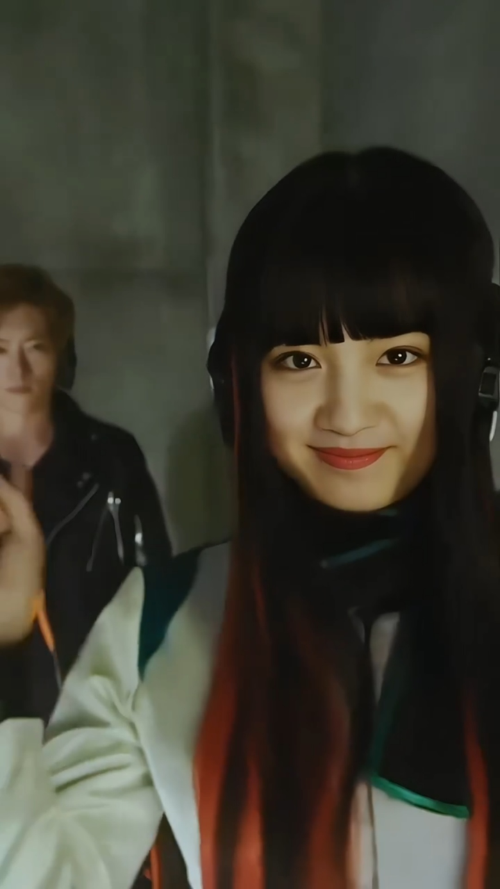 亚兹的颜值和伊兹有的一拼"假面骑士