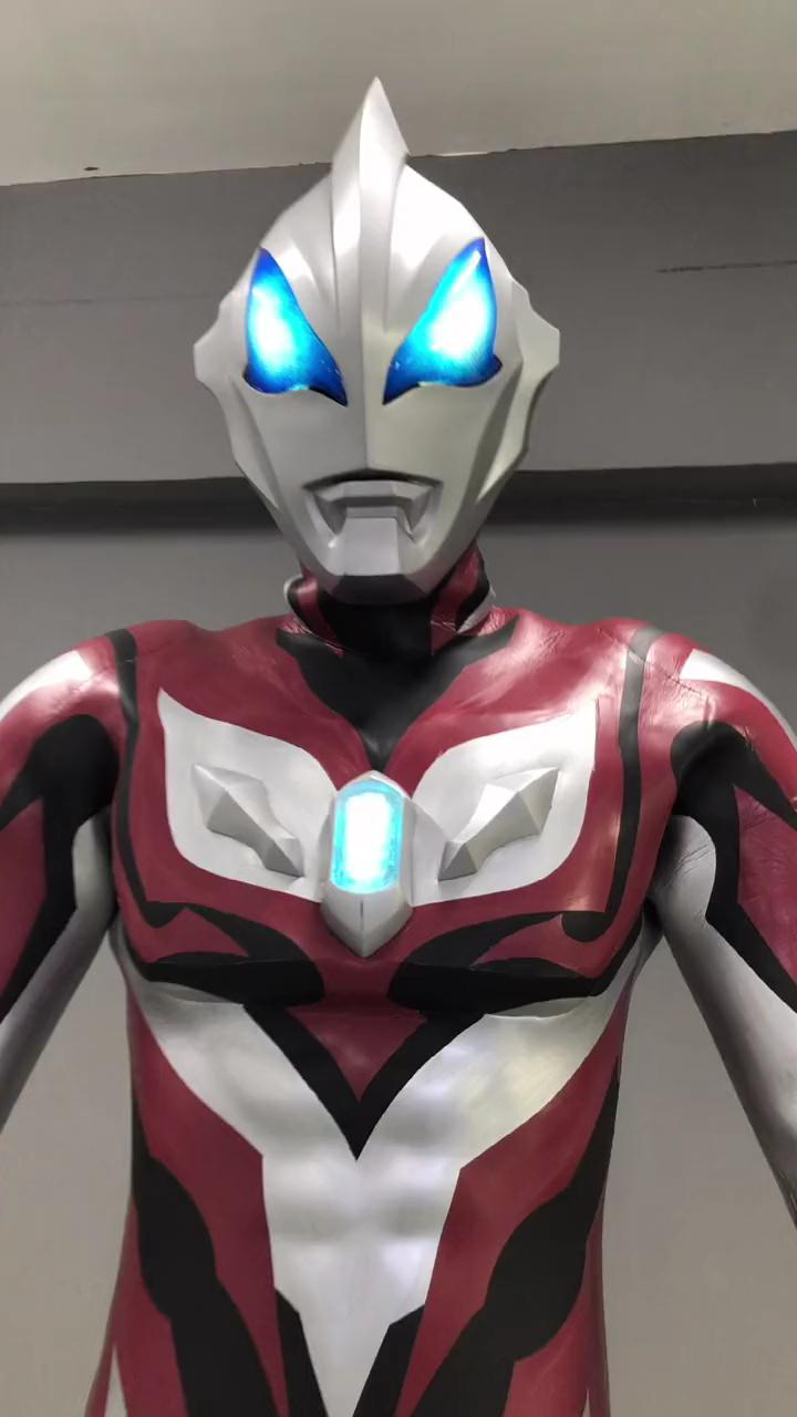 捷德奥特曼皮套试穿