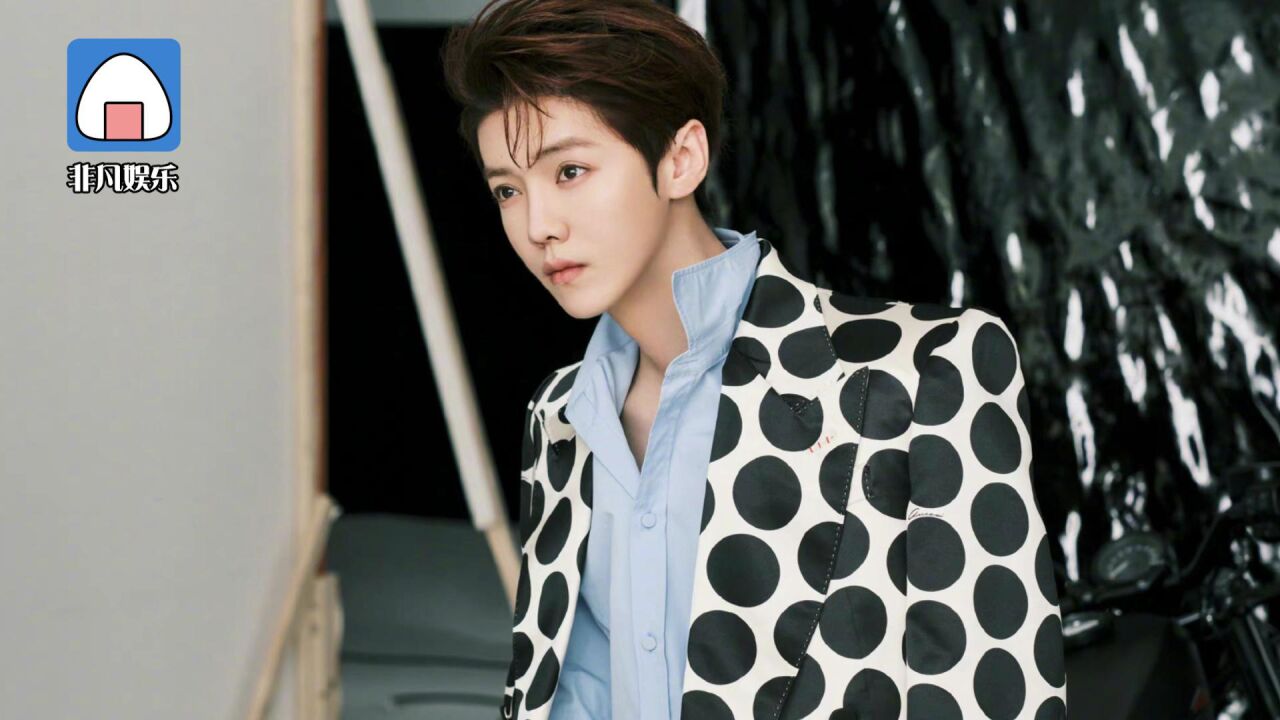 关晓彤黑粉手写道歉信登报 鹿晗潮牌事件持续发酵 公司不给员工交社保