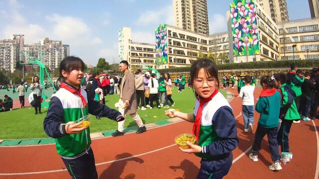 2022新竹二小义卖回忆杀,双拐探寻校园特色小吃