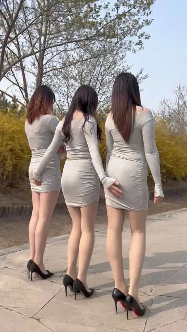 群舞 #美女摇 #普通女 #大长腿