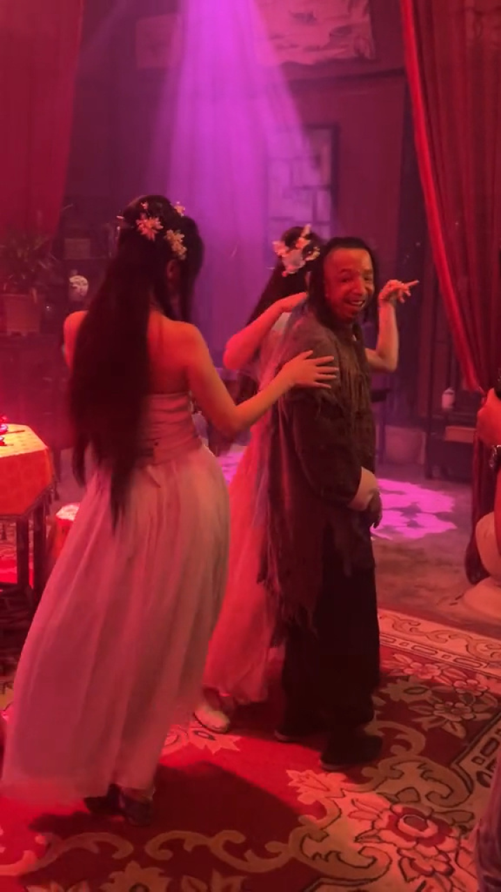 女妖精艳舞诱惑原来这样拍的_腾讯视频