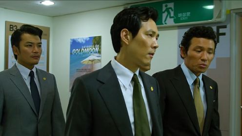 韩国最牛黑帮电影：卧底警员被迫坐上了黑帮老大