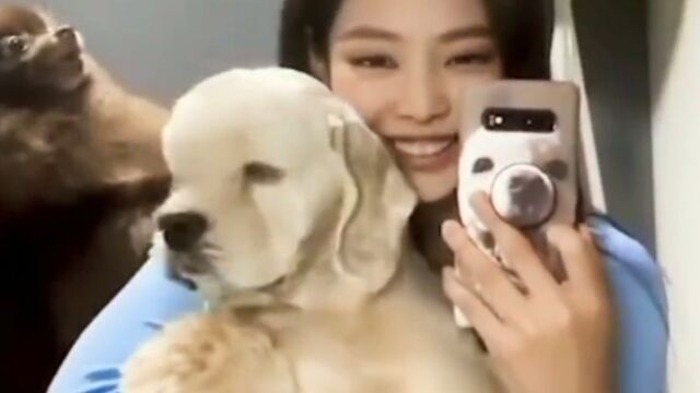 原来BLACKPINK成员Jennie这么爱卡伊