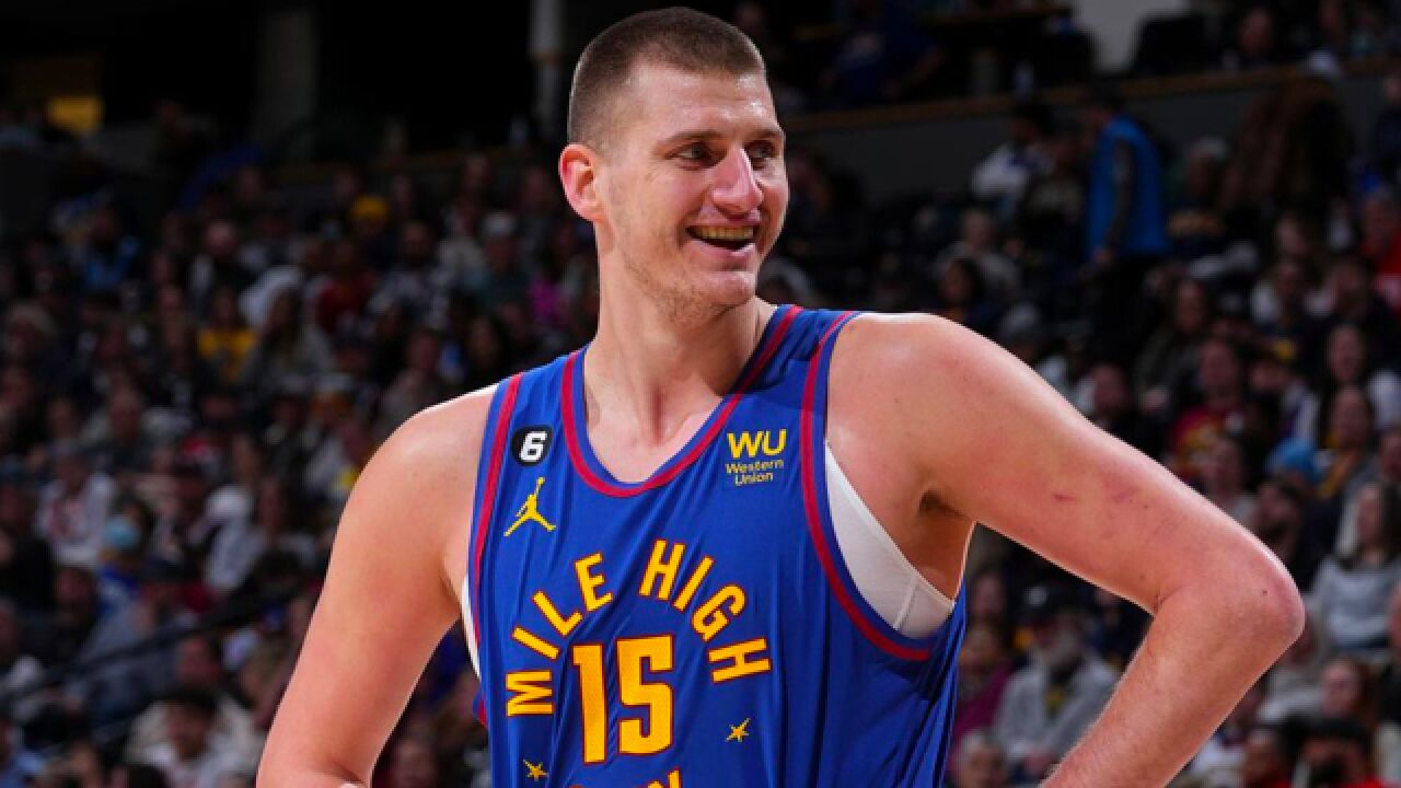 约基奇揭幕战拿下下三双,拒绝搞砸戒指之夜,一数据即将超越詹皇