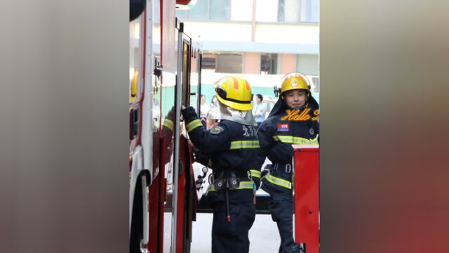 东城“蓝朋友”消防宣传走到群众中间去