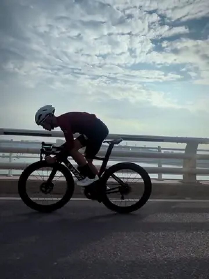 公路自行车 #摇车 #双轮驱动bike #让骑行成为一种生活 #每一帧都是