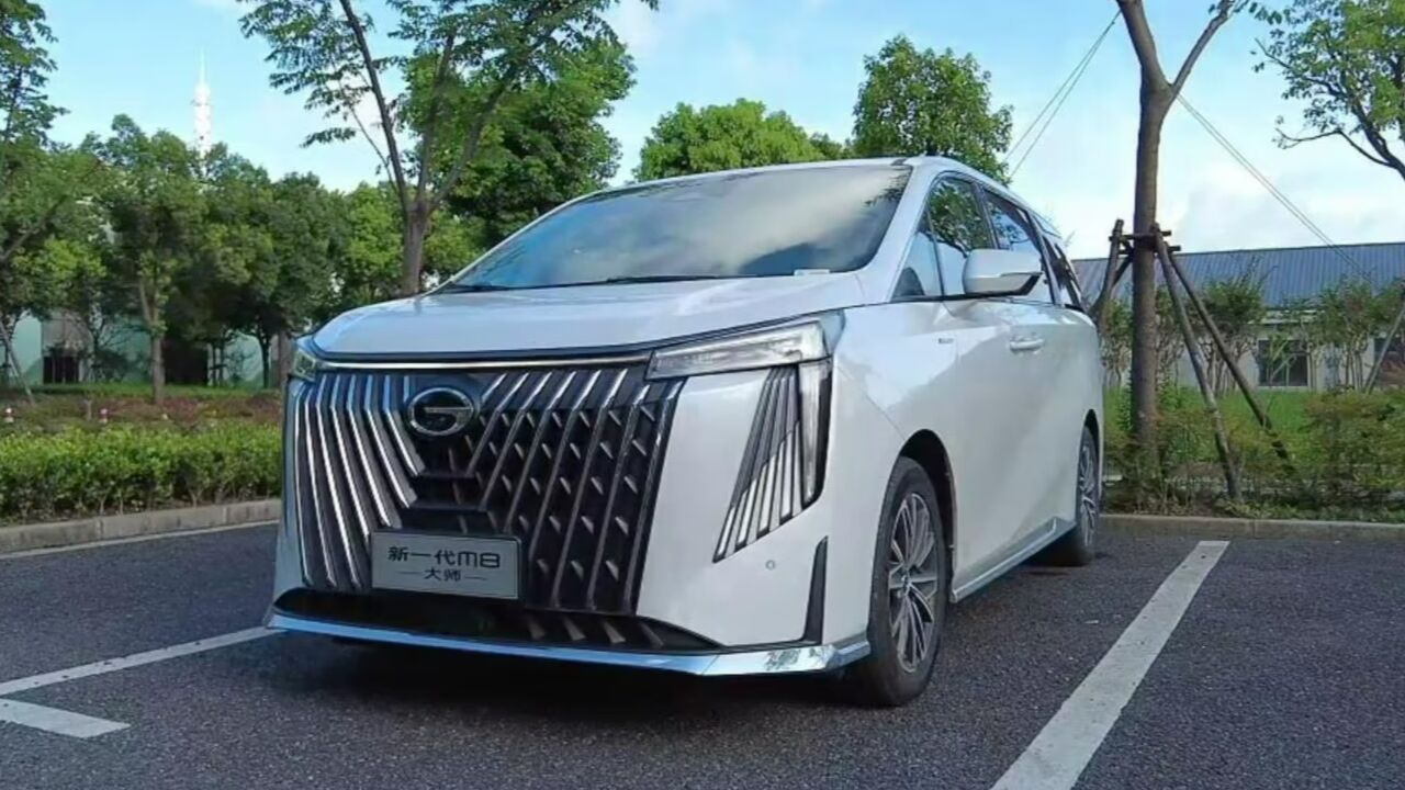 试驾传祺m8大师:出色的mpv需要亲民