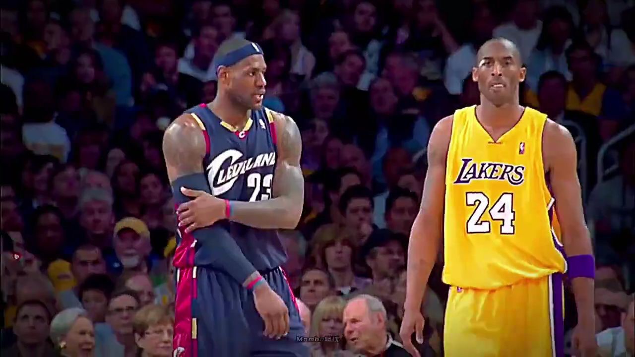 让人泪目 詹姆斯模仿科比,单打拉开手势!,体育,篮球,好看视频