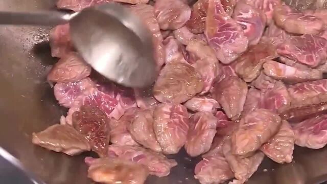 台湾这碗红烧牛肉面,由心而制作,堪称完美,售价170台币