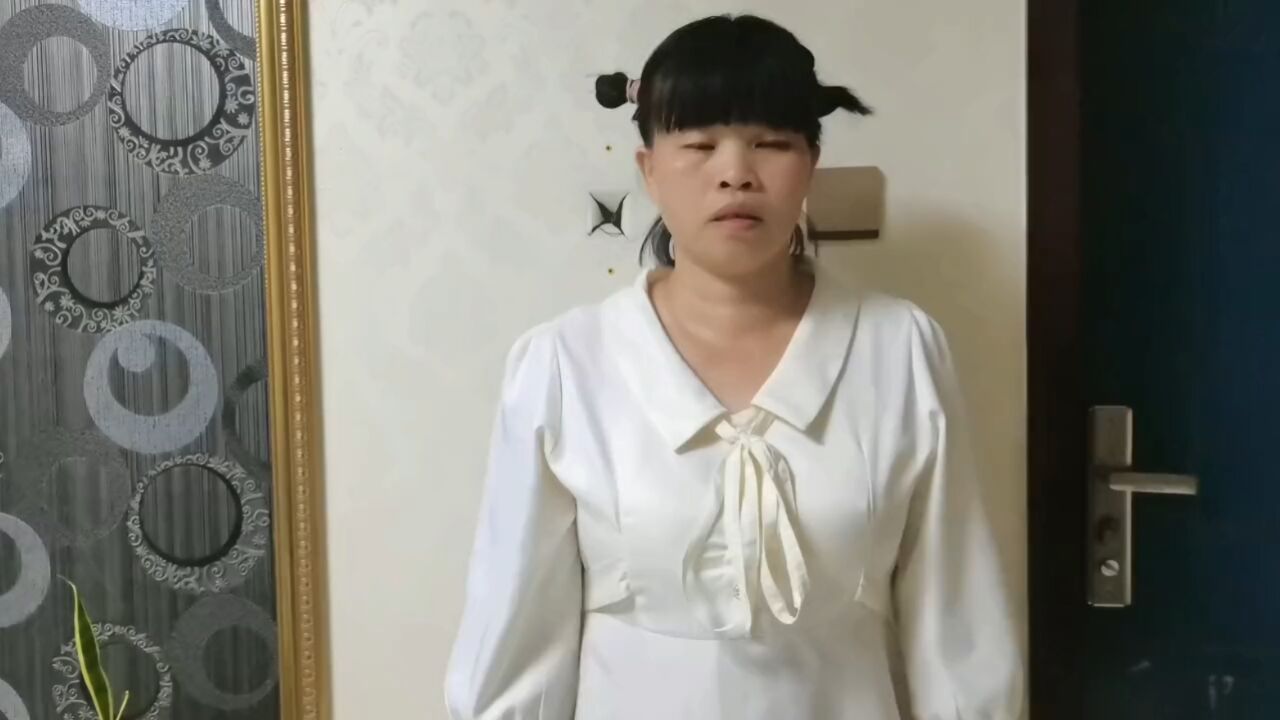 女儿整蛊妈妈，没想到被妈妈打了，还泼了一脸水 腾讯视频