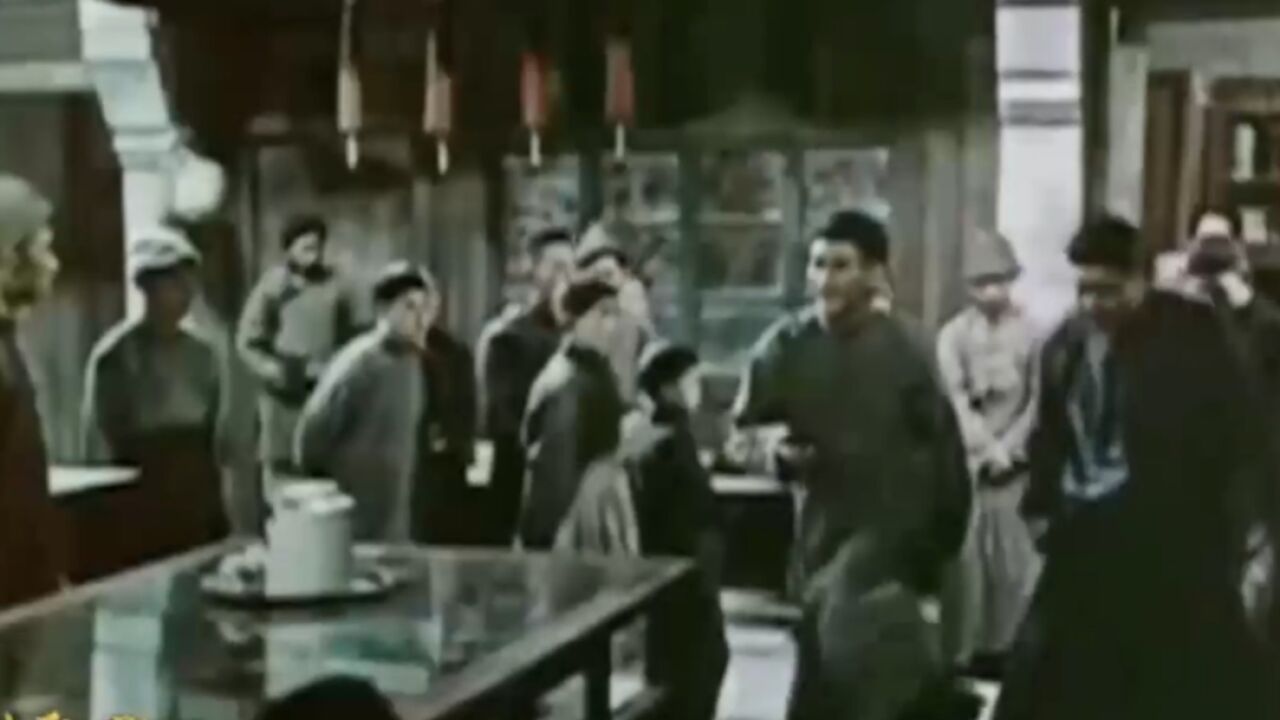 谢添导演医生亦导亦演,在打银幕上为我们贡献了诸多佳作_高清1080P在线观看平台_腾讯视频