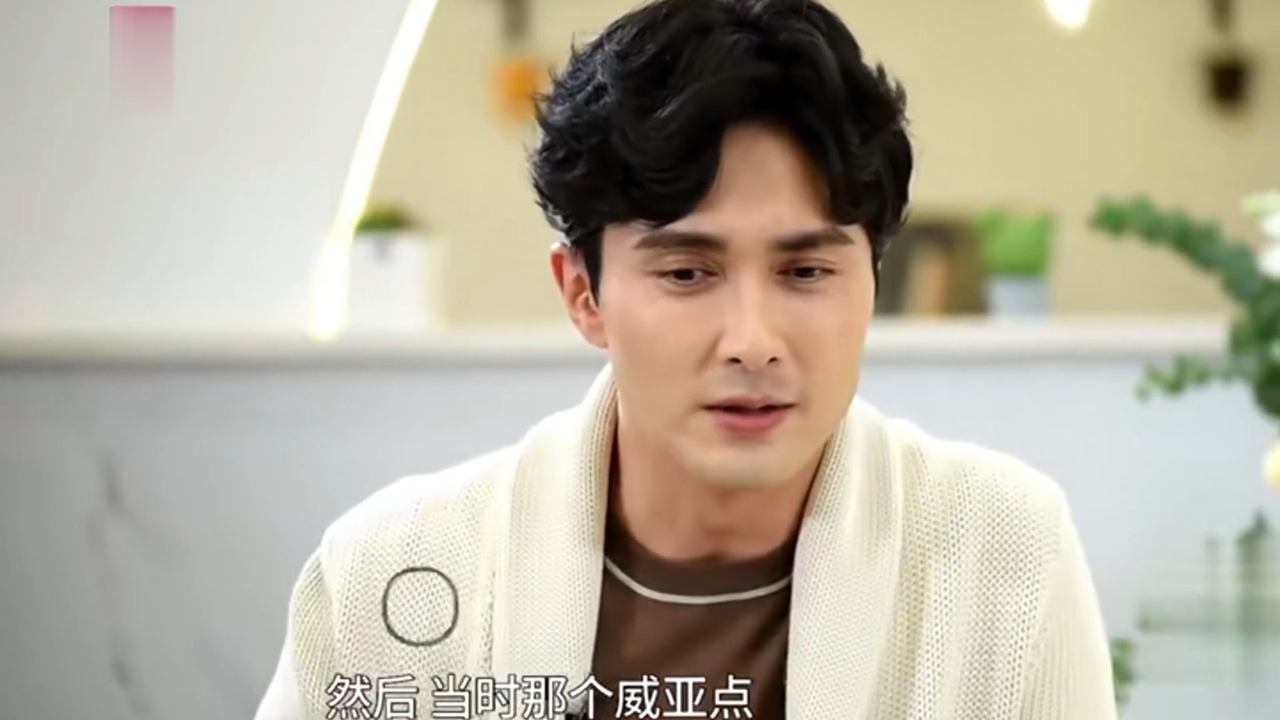 高伟光偶然参加比赛,开始模特职业生涯,奔走于各种活动赚钱