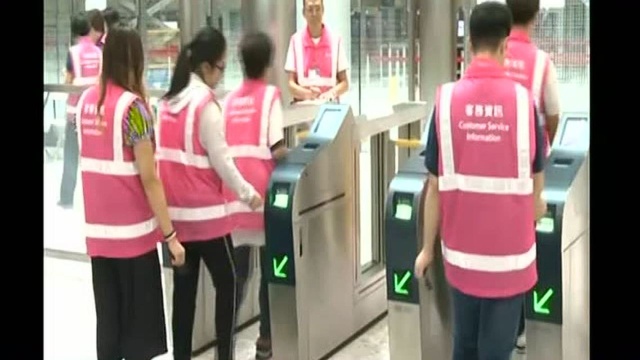 广深港高铁香港西九龙站内地口岸区启用