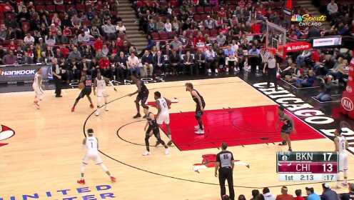 《NBA全场集锦》【得分】拉塞尔虚晃一枪送妙传 卡罗尔强顶防守上篮打进