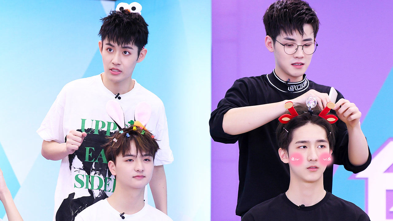 任豪技术遭质疑出虚汗,赵让眉毛上夹发卡