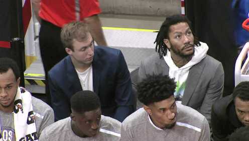 《NBA全场集锦》表情呆萌 罗斯现身主场观战