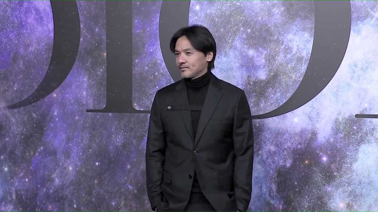 冯德伦黑色西装亮相dior红毯,展现型男的魅力