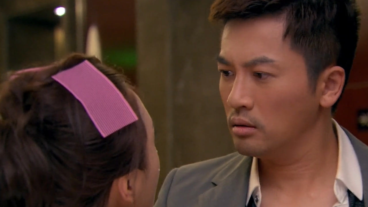 《非缘勿扰》第十五集03:刘琳扶着喝醉的陆西诺回房间,刘琳被陆西诺亲