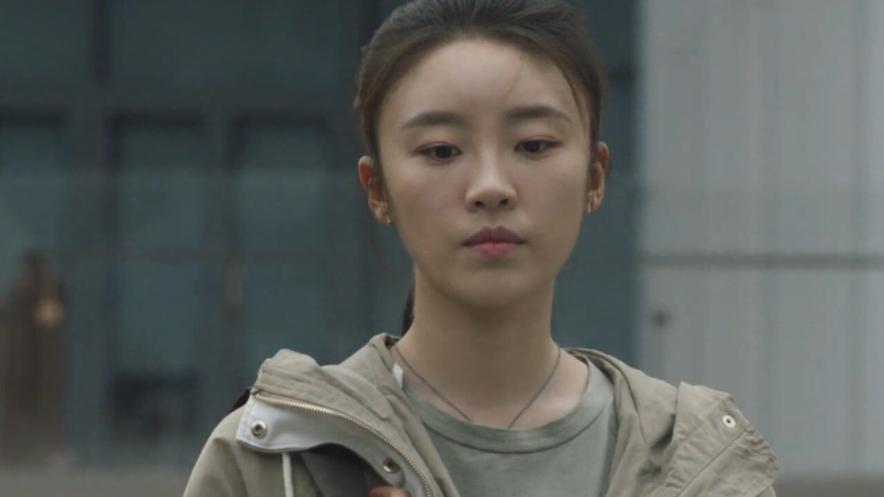 《三十而已》第三十六集05:林有有在朋友圈发现顾佳位置,故意跟许子言接近_高清1080P在线观看平台_腾讯视频