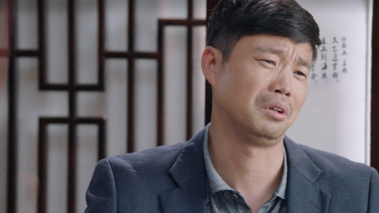 《花繁叶茂》第19集02:唐万财和贺总吃饭聊起与妻子往事,原来他还有