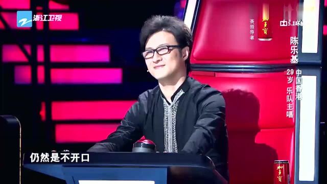 陈乐基演绎经典《月半小夜曲》获赞