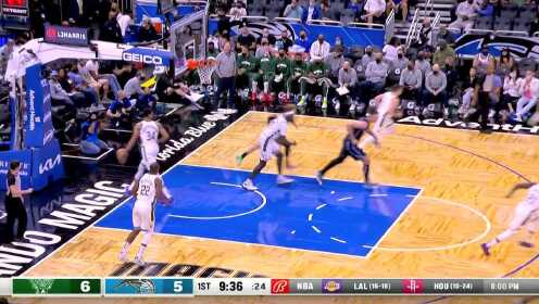 《NBA全场集锦》勇往直前挑战字母哥 格雷维特迎着防守飞身上篮