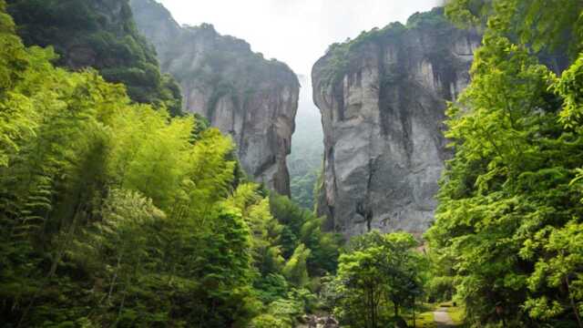 雁荡山“天下第一门”显胜门