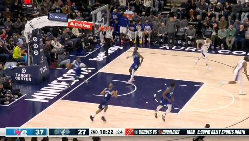 《NBA全场集锦》底角精准出手+行进间妙传助攻 哈登连续导演费城三分好戏