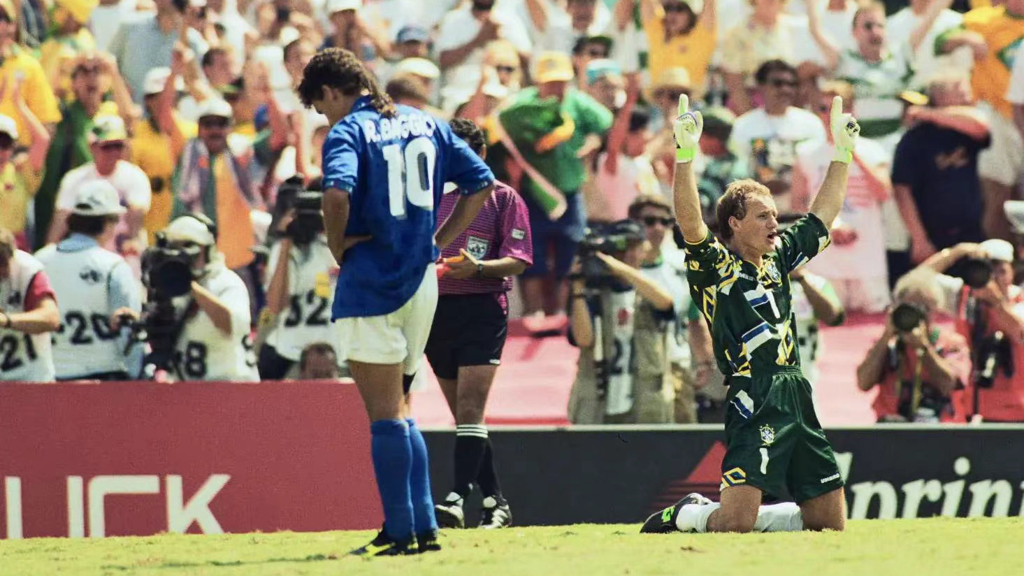 世界杯史上最悲情一幕 1994年今天巴乔射失点球留下忧郁背影