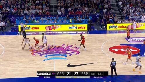 《FIBA》实在是有点不讲理 马多罗半场压哨三分表停球进