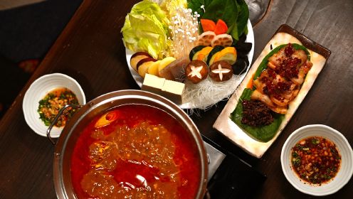 《孤独的美食家》强烈推荐，走进开在日本东京的贵州火锅店