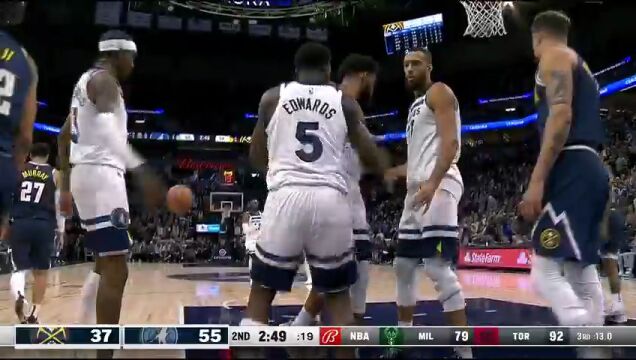 掘金vs森林狼英文原声全场回放