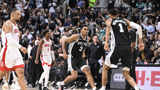 约翰逊vs火箭集锦 全场20分能里能外堪称全能