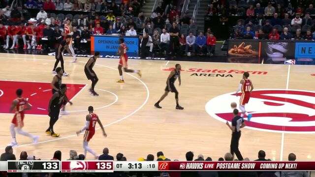 祭出大号穿云箭 特雷杨超远三分出手正中靶心