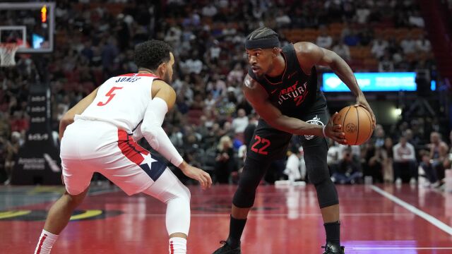 奇才114-121热火 热火兵不血刃胜奇才拿下锦标赛首胜