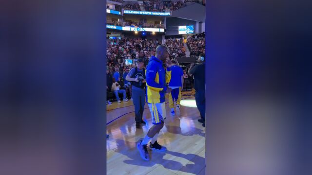 期待与尊重双双拉满 DJ介绍保罗全场欢呼