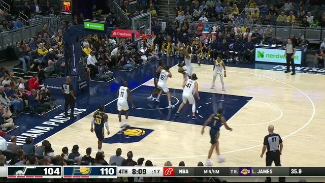 完全无视防守！史密斯篮下无惧包夹强起暴扣打进2+1