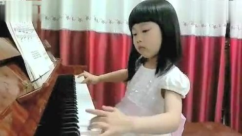 5岁女孩钢琴弹奏《梦中的婚礼》这就是天赋