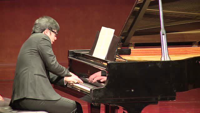 邹翔利盖蒂钢琴练习曲no14无尽的圆柱