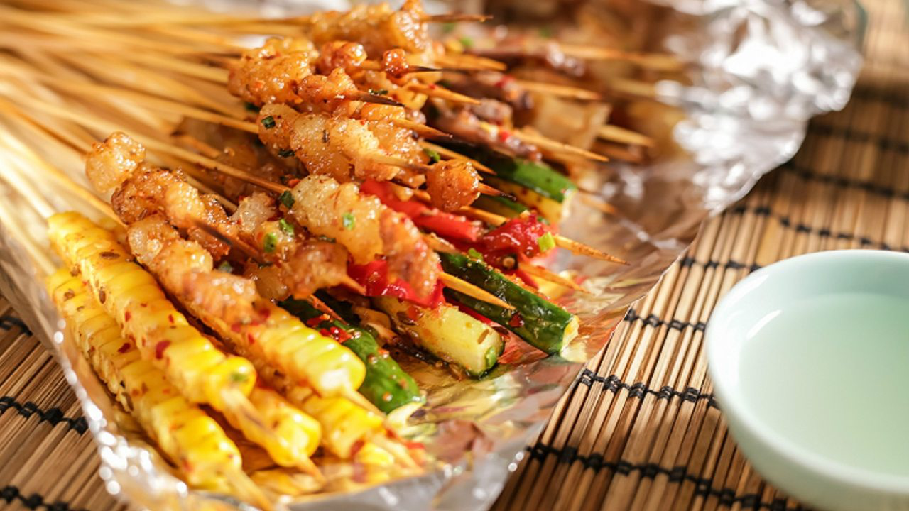 不撸200串不过瘾在家感受湘西烧烤的小串魅力丨绵羊料理