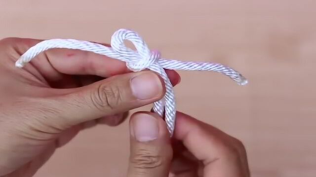 绳子打死结一拉就开你也能学会再免费教你一魔术