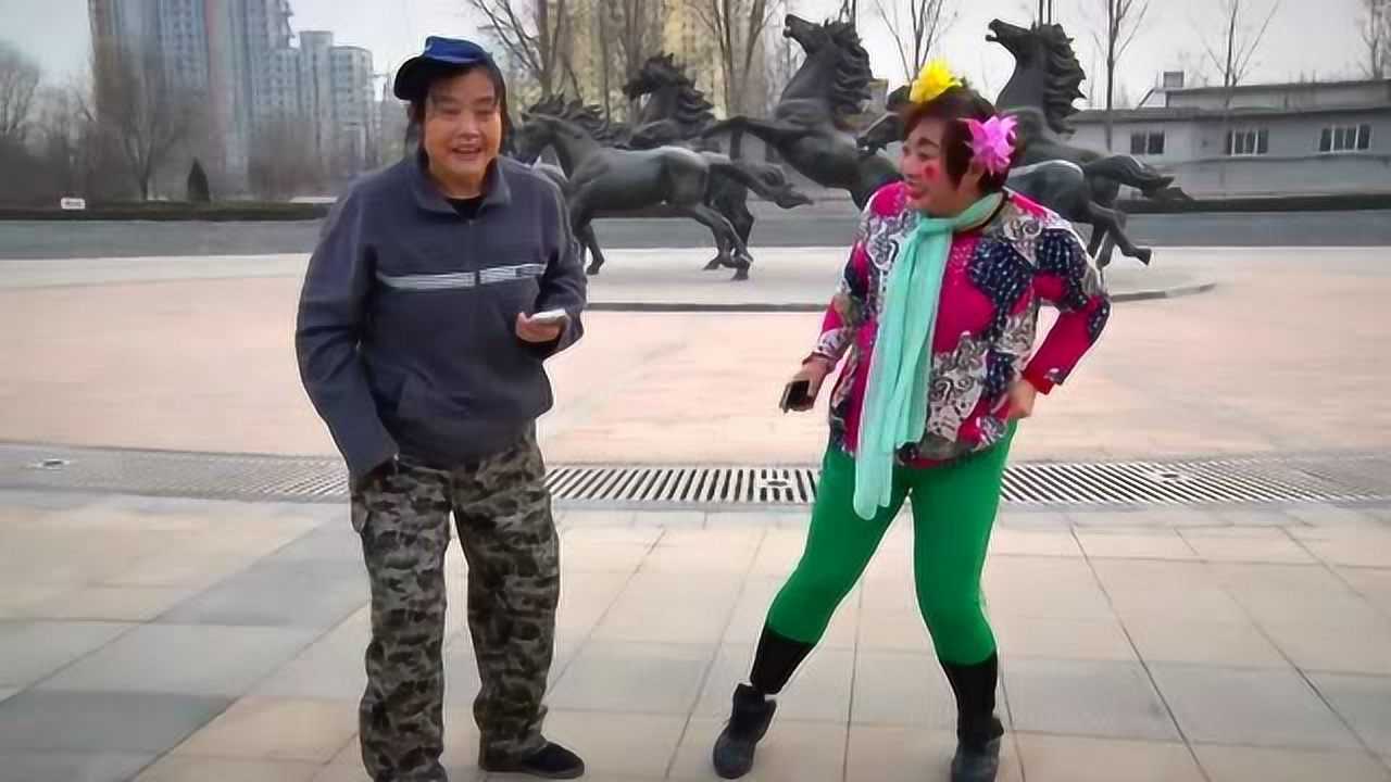 搞笑小品:俩傻子相亲