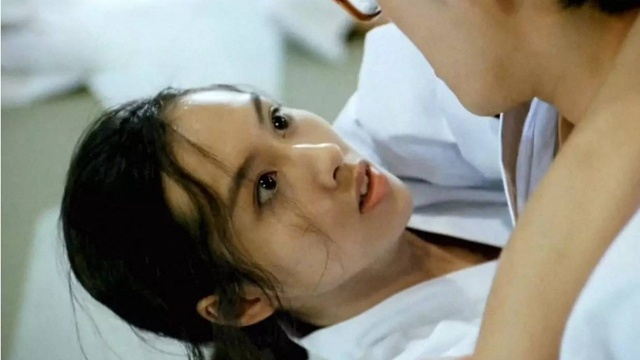 豆瓣4分首日票房三百万美人迟暮的朱茵离开周星驰还能走多远