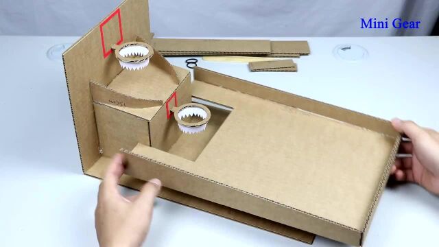 用纸板制作的乒乓球桌面游戏你想自己动手做一个吗