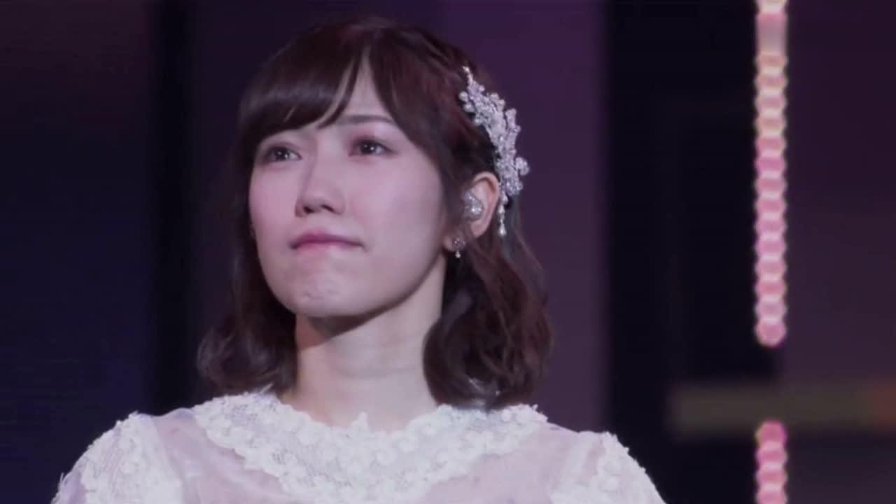 渡边麻友毕业演唱会!樱花花瓣