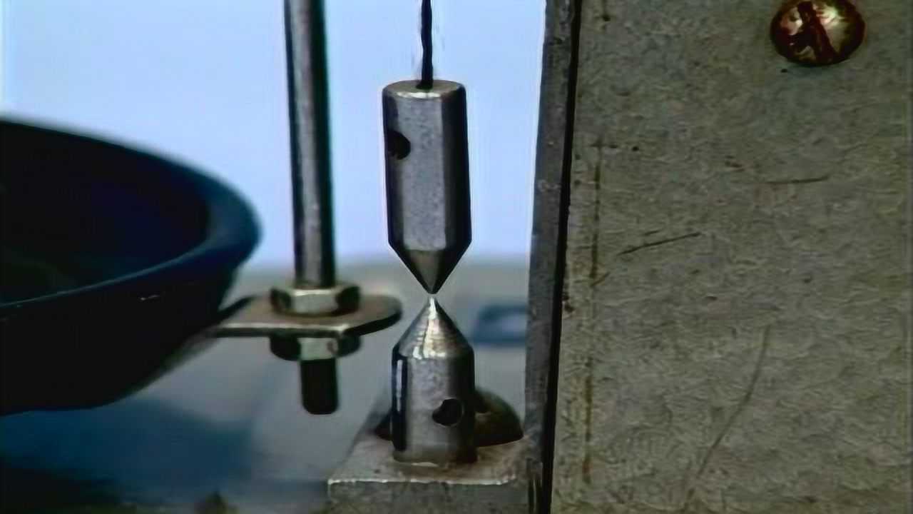 新课程初中物理实验223重垂线的应用