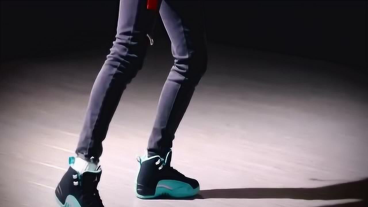 美女舞蹈老师教你跳全网最火的seve舞步详细分解教学