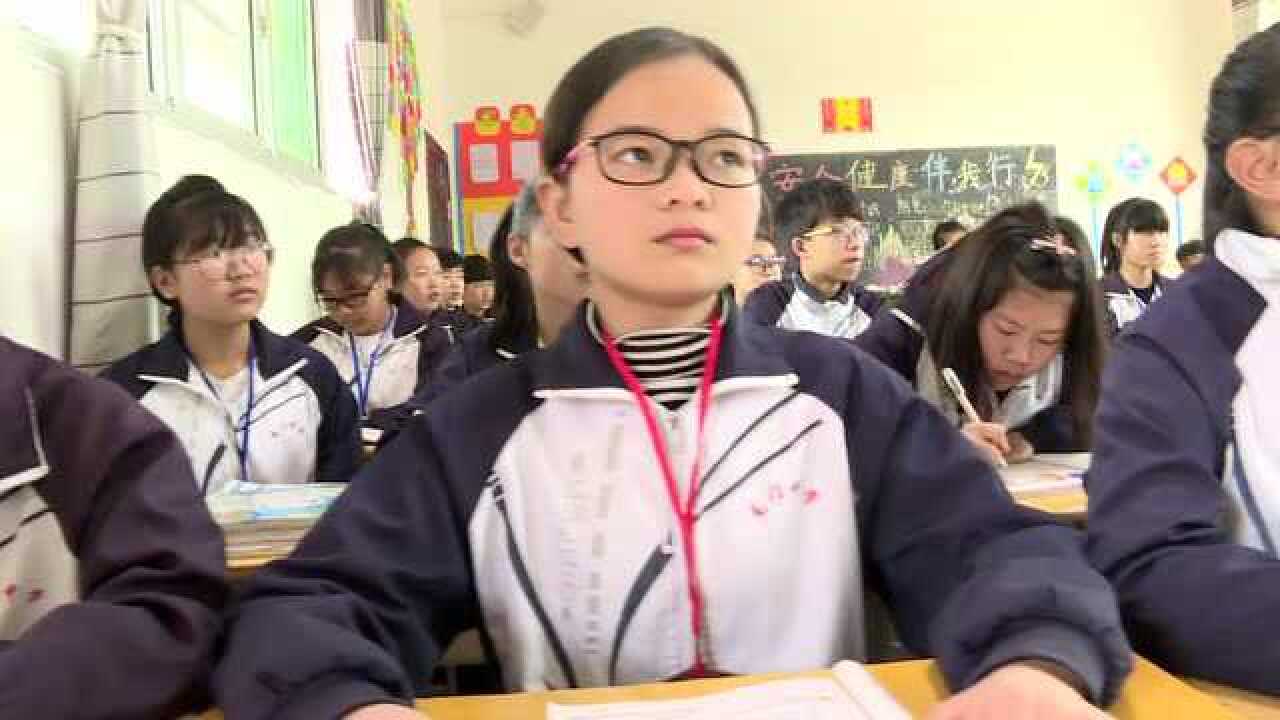 横峰县龙门中学迎义务教育均衡发展汇报专题片